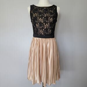 Rewind Gold Black Lace Formal Dress Juniors M Whimsy Romantic Dance Homecoming